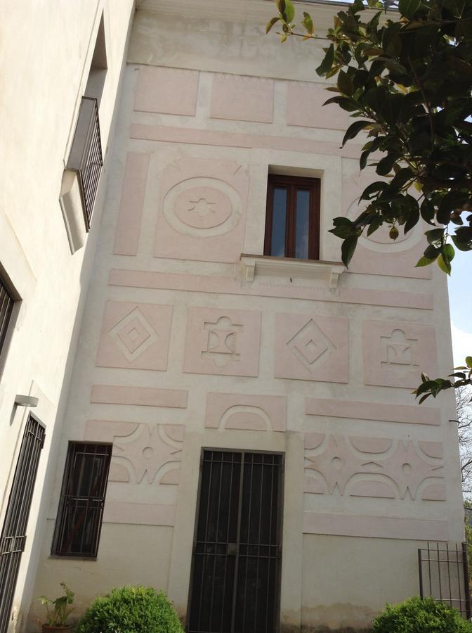 トラモンティ Pietra Rosa Bed & Breakfast エクステリア 写真
