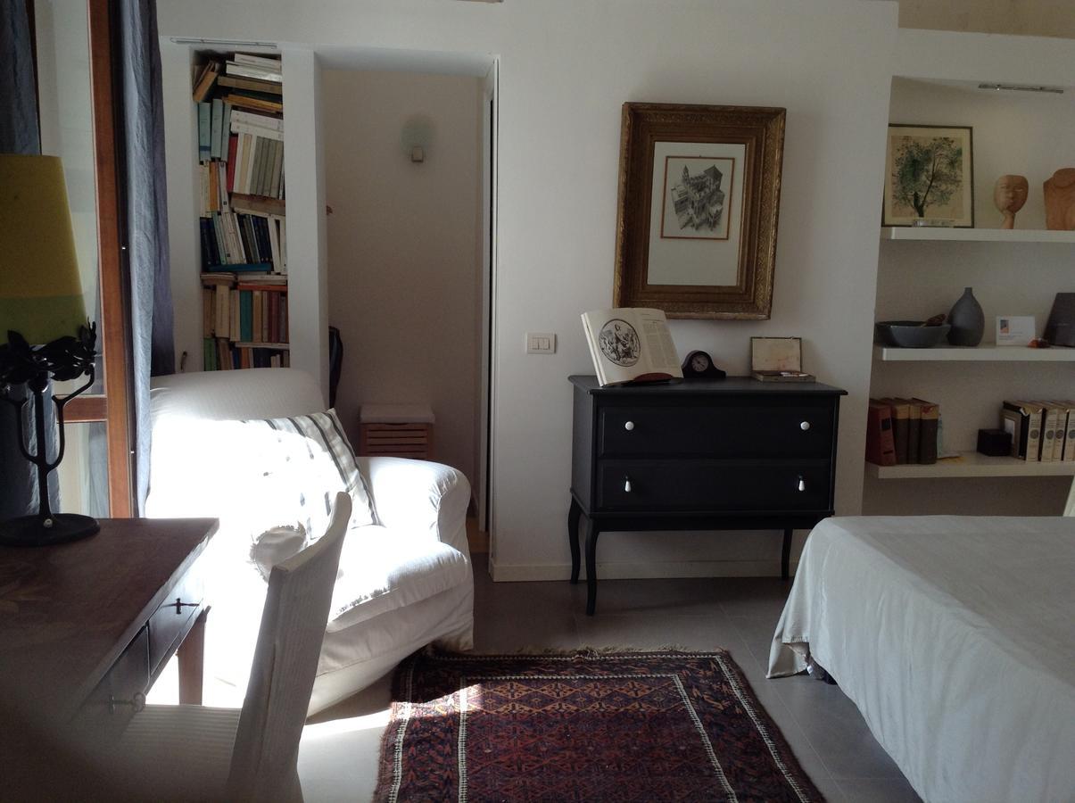 トラモンティ Pietra Rosa Bed & Breakfast エクステリア 写真